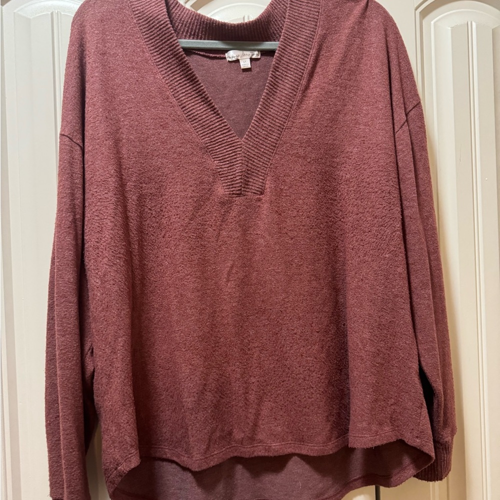 Cozy V-Neck Sweater in Mauve